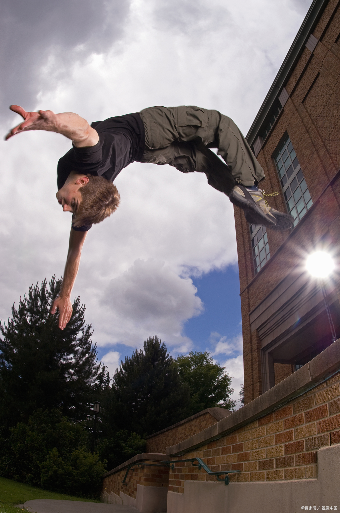 立博中国-转会期体能课后，波尔图更衣室发声备战法国杯，管理层满意，年轻球员得到机会的简单介绍